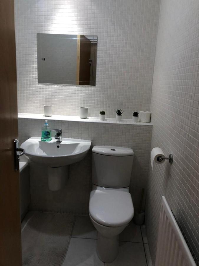 גלאזגו Comfy Two Bedroom Apartment Right In The City Centre מראה חיצוני תמונה